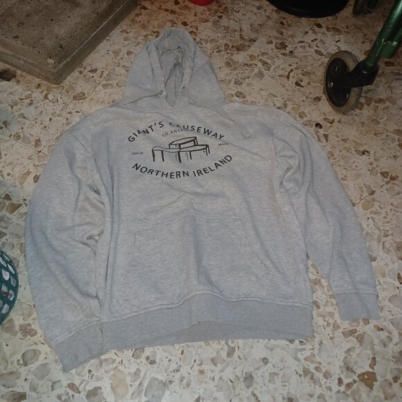 Giants Causeway Northern Ireland Hoodie M Gray & Black - Picture 1 of 6
